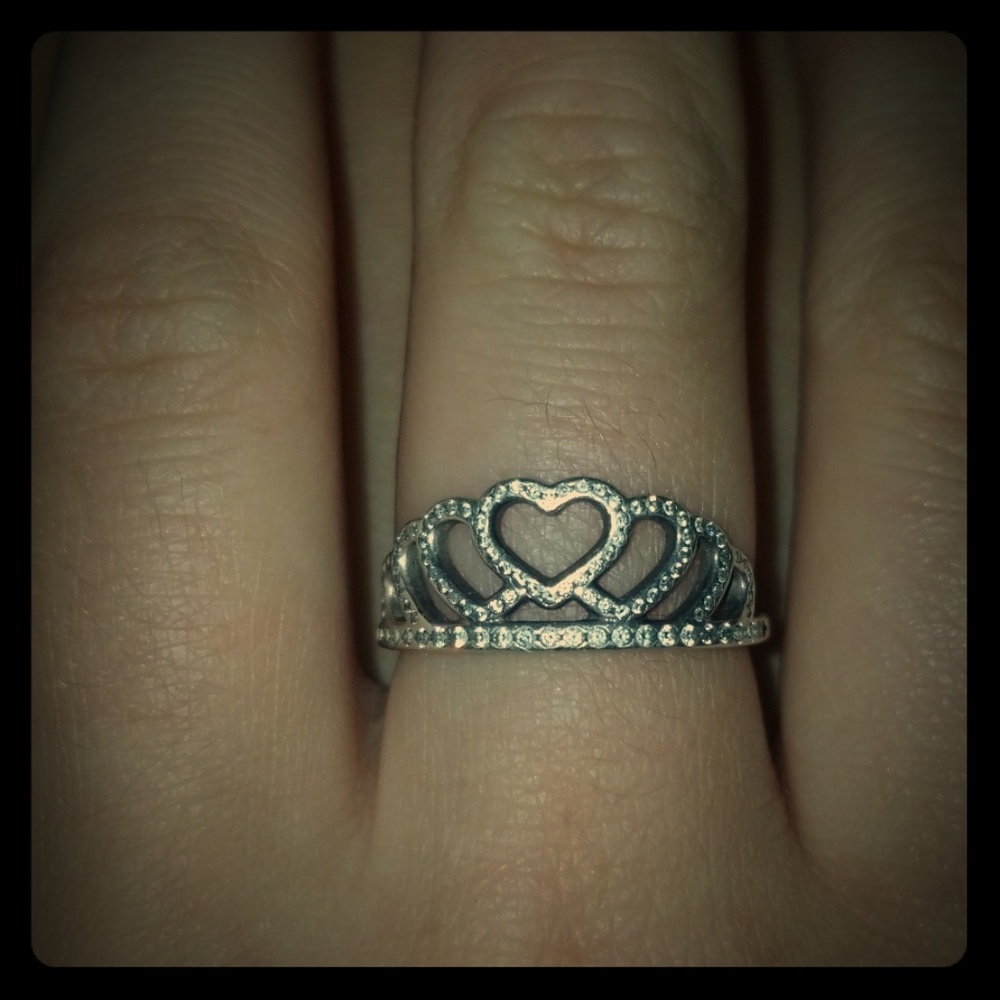 Pandora tiara ring
